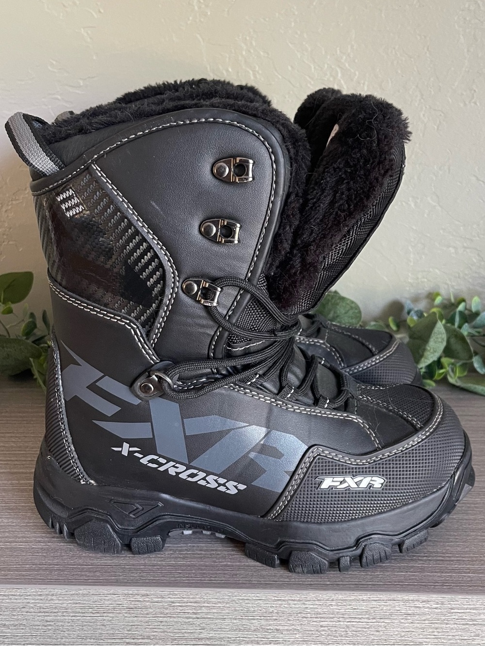 FXR X-Cross Boot Men's size 5 Women's 7 Speed Boot Snowmobile Black Unisex Lined